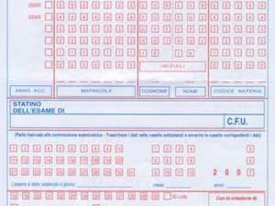 Mentre prima tutto avveniva manualmente, tramite l�utilizzo di uno �statino�. Si trattava di un piccolo modulo da compilare con i propri dati e con cui ci si �riservava� un posto al prossimo appello